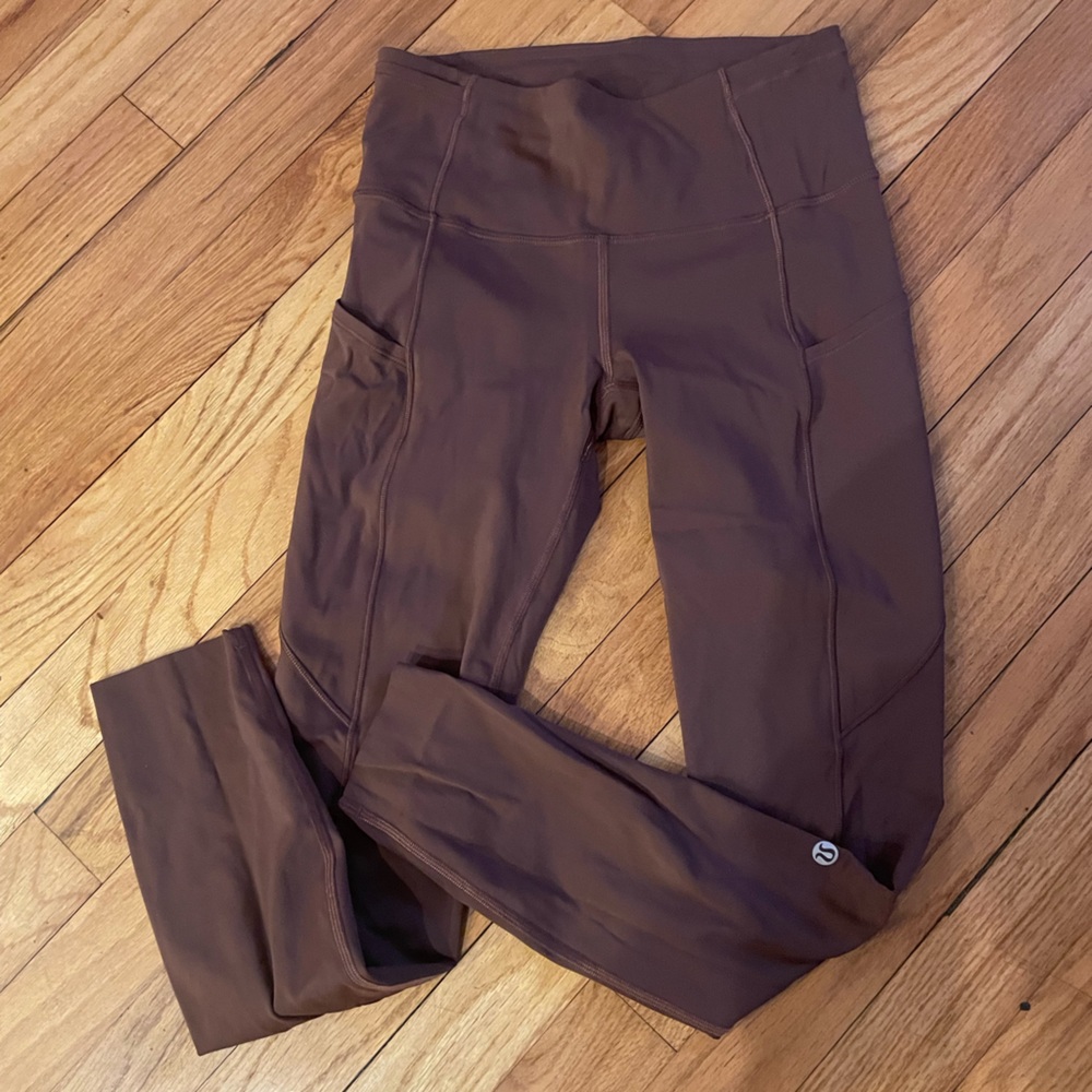 Brown earth fast and frees “25 inseam lululemon size 4